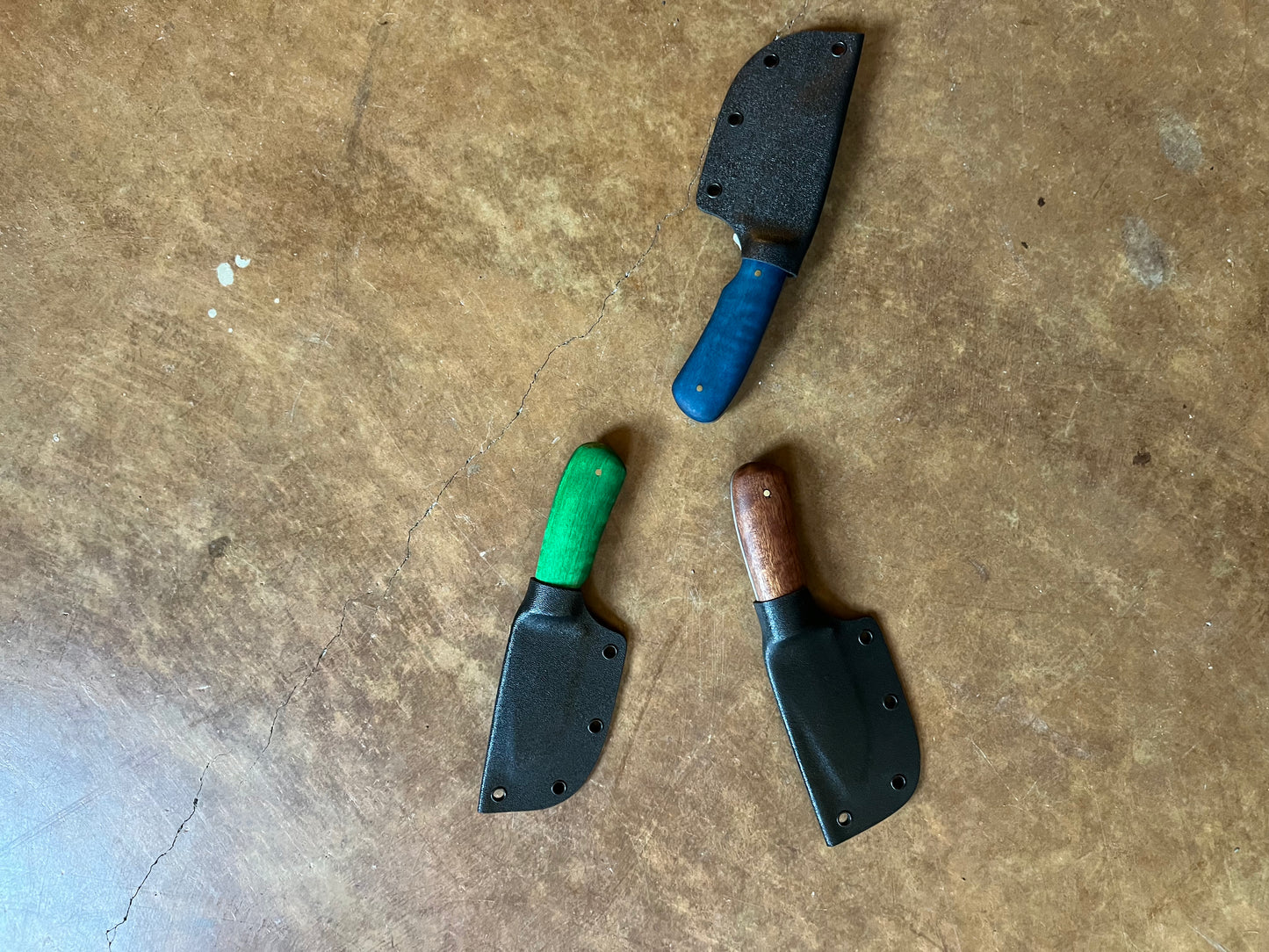 Custom-Made Legends Knives (Made in Alaska)